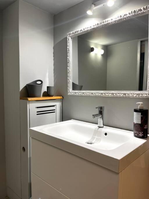 Ksenokratous-Kolonaki Cozy Apartment Athena Bagian luar foto