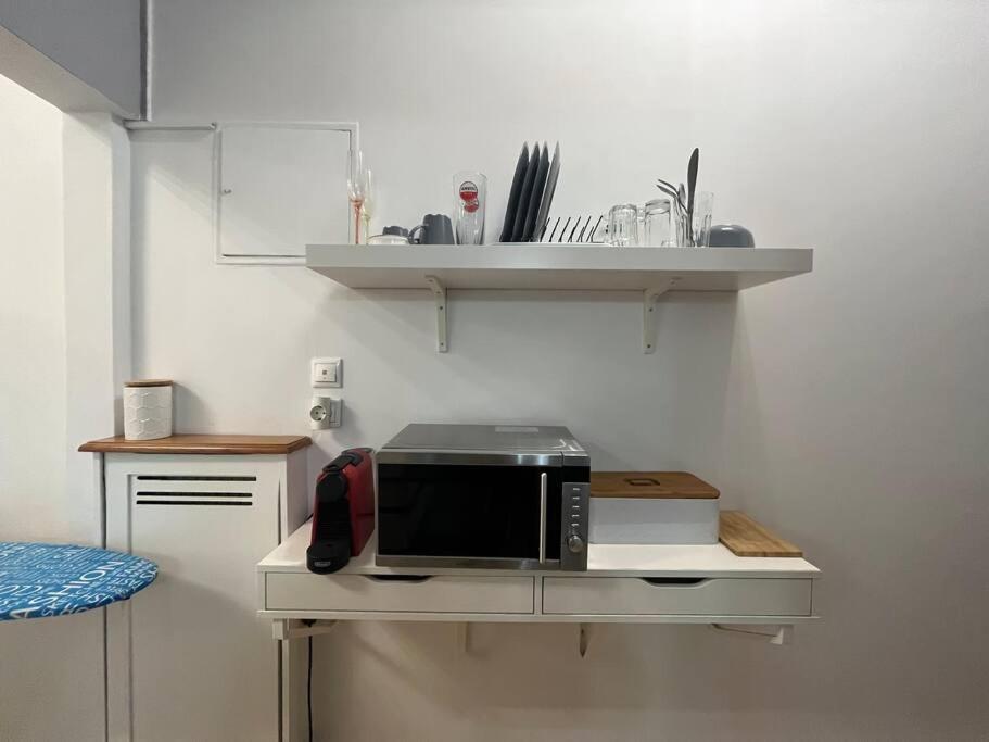 Ksenokratous-Kolonaki Cozy Apartment Athena Bagian luar foto